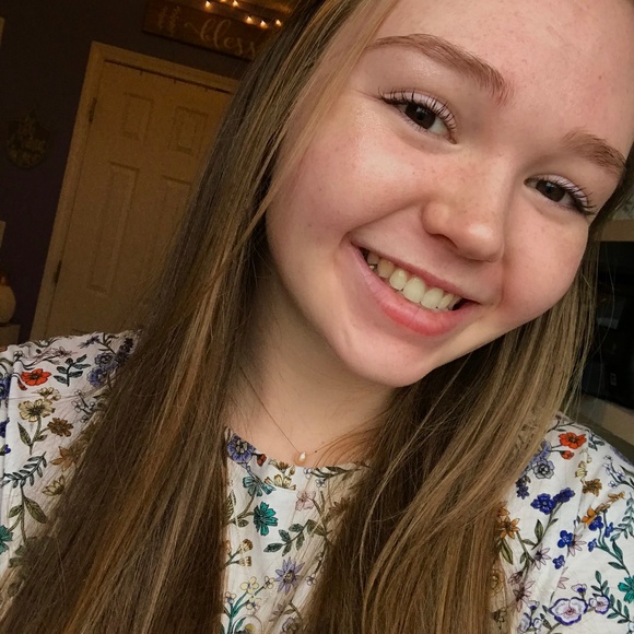 Meet your Posher, Kaitlyn - Picture 1 of 1